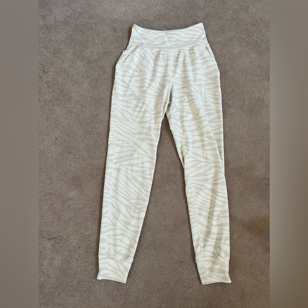 Old Navy High-Waisted Joggers Size Medium Tall